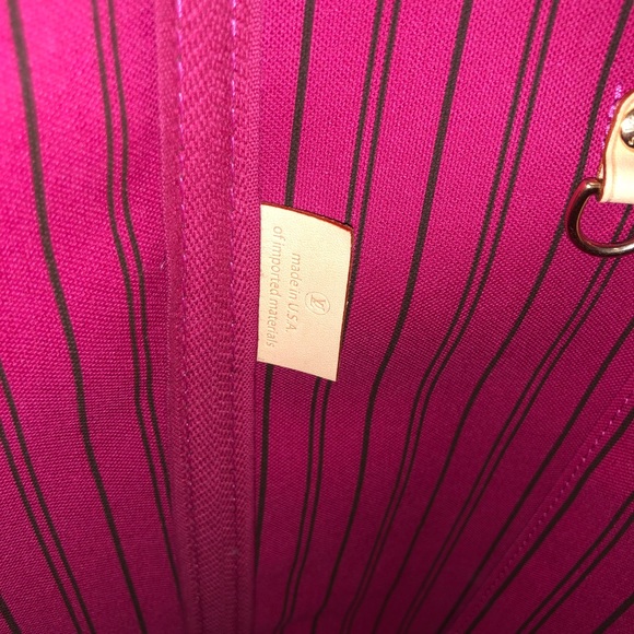 Louis Vuitton Neverfull MM - Picture 8 of 8